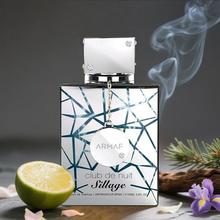 Club de Nuit Sillage Eau de Parfum (105 ml)